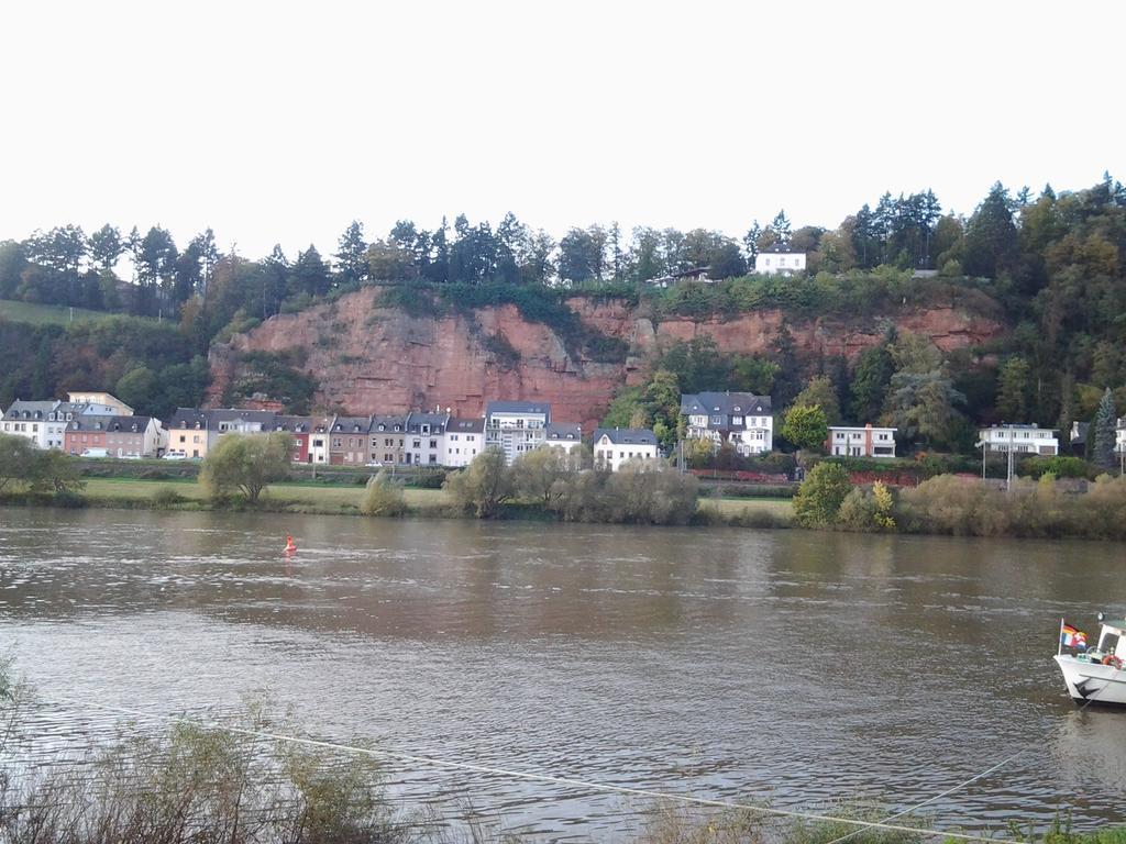 Saar-Mosel-Tal Appartement Konz Buitenkant foto